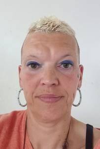 Femme célibataire 49 ans à Nimes