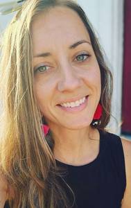 Femme célibataire 34 ans à Poitiers