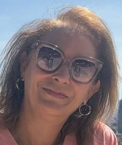 Femme célibataire 49 ans à Paris-11e