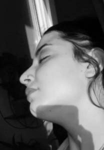 Plan cul avec fille cheveux noir de 23ans 