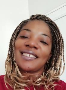 Toujours souriante et pos mais n'accepte pas le manque de respect, envie de faire une belle et srieuse rencontre n'hsitez pas.la vie est si courte pourquoi pas la dguster  fond dans l'amour, le respect,la complicit, le pardon,la communication ah oui c'est a la vie  deux ??