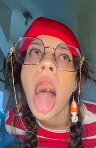 Magrittelucin31, femme coquine de 26 ans - Malagn