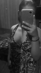Alana, femme coquine de 18 ans - Esmeralda