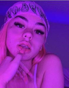 Femme célibataire 23 ans à Epinal