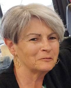 Femme célibataire 66 ans à Pau