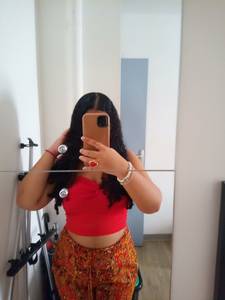 Femme célibataire 18 ans à Paris