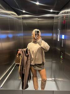 Plan cul avec femme blonde  