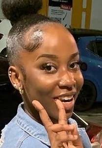 Femme célibataire 22 ans à Rennes
