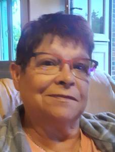 Femme célibataire 68 ans à Orleans