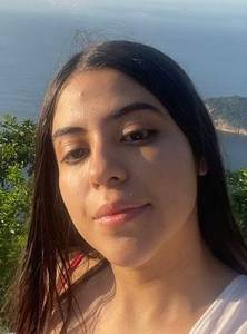 Femme célibataire 22 ans à Nantes