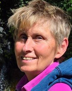 Femme célibataire 67 ans à Montreux
