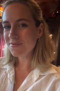Femme célibataire 32 ans à Versailles