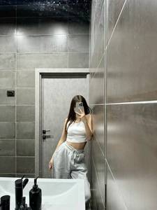 Plan cul avec femme cheveux noir coquine 