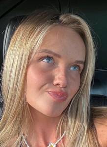 Petite coquine  de 23ans 