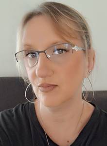 Bonjour comment vous allez ? je suis ravie de fais vos connaissance je suis nouvelle sur ce site et je receherche a discuter et voir bien plus apres