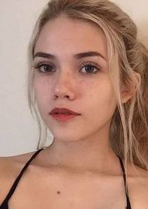 Mamarinele, femme coquine de 23 ans - Mayenne