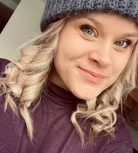 Femme célibataire 33 ans à Versailles