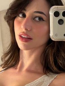 Petite coquine  de 25ans 