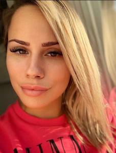 Femme célibataire 29 ans à Paris-3e