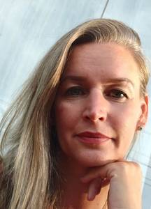 Femme coquine   à plan-cul-le-fosset