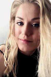 Femme célibataire 27 ans à Neuchatel