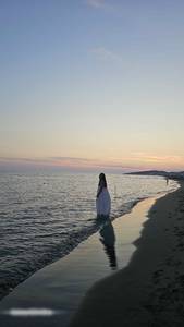 Femme célibataire 34 ans à Annemasse