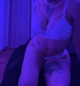 Femme célibataire 21 ans à Metz
