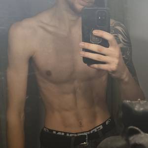 Photo du profil Roberto, 21 ans à Nantes