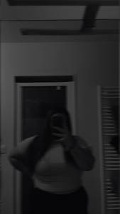 Femme coquine  de 18ans à plan-cul-seyresse