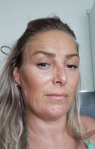 Femme célibataire 46 ans à Nimes