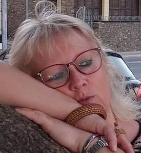 Femme célibataire 54 ans à Reims