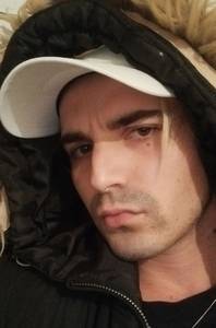Bleu, femme coquine de 27 ans - Alpes-Maritimes