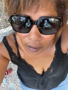 Femme célibataire 49 ans à Angers