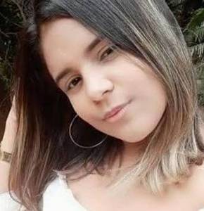 Bia, femme coquine de 20 ans - Caratinga
