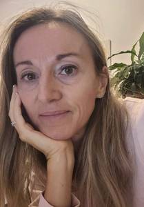 Petite coquine blonde coquine de plan-cul-labedoule