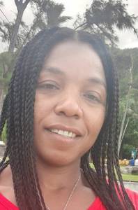 Femme célibataire 37 ans à Saint-Denis