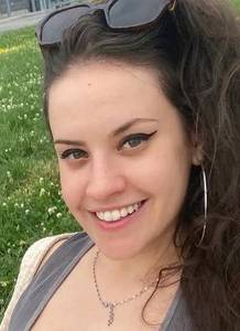 Femme célibataire 22 ans à Evry