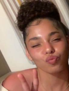Femme célibataire 20 ans à Cannes
