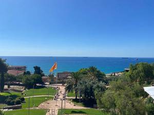 Mmmjesaispas, femme coquine de 21 ans - Dordogne