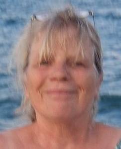 Femme célibataire 62 ans à Troyes