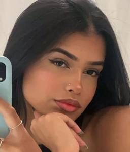 Ninfadinha, femme coquine de 20 ans - Goinia