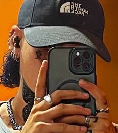 Femme célibataire 23 ans à Amiens