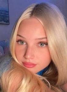 Femme célibataire 26 ans à Sion