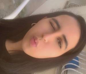 Femme célibataire 18 ans à Cannes