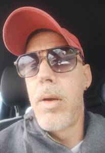 Tu veux prendre contact? célibataire 45 ans