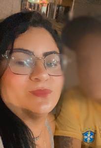 Petite coquine  super chaude à plan-cul-reffroy