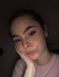Femme célibataire 20 ans à Paris-4e