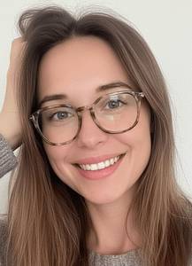 Cherche quelqu?un qui sait perdre aux cartes sans bouder + qui supporte mes �clats de rire trop forts au cin�. Bonus points si tu fais un tiramisu correct.
