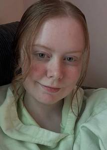 Femme célibataire 25 ans à Vaud