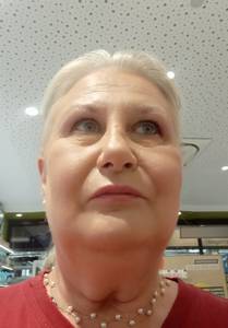 Femme célibataire 60 ans à Caen